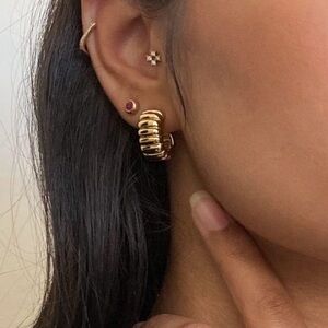 Mejuri Charlotte Bold Hoops in Gold 🌟